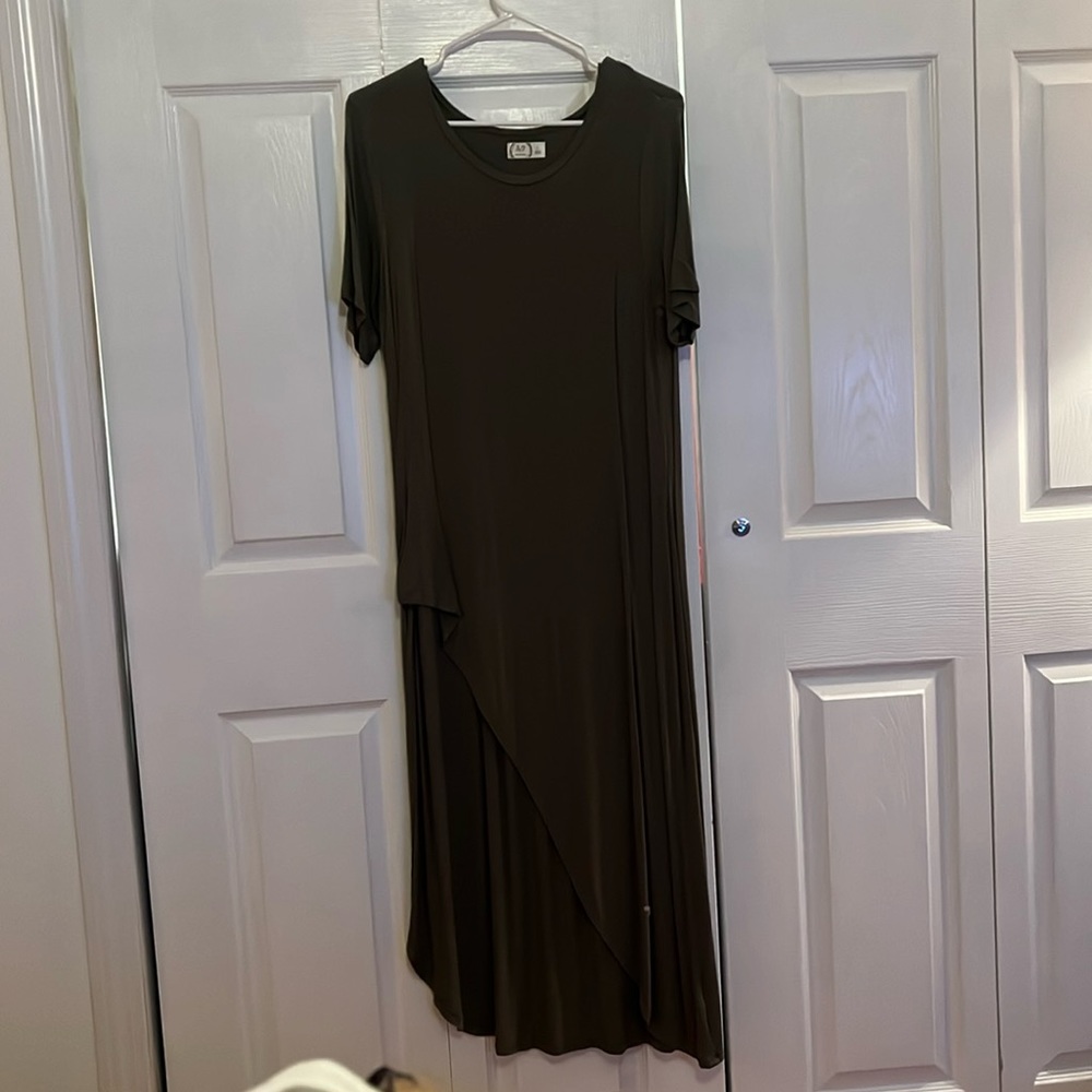 Maurice Hunter green dress